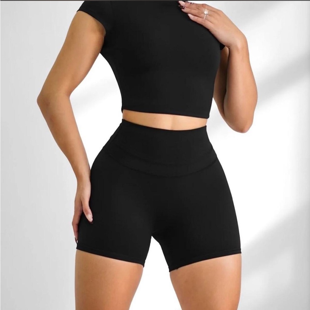 🖤High-Waist Black Women's Athletic Shorts set